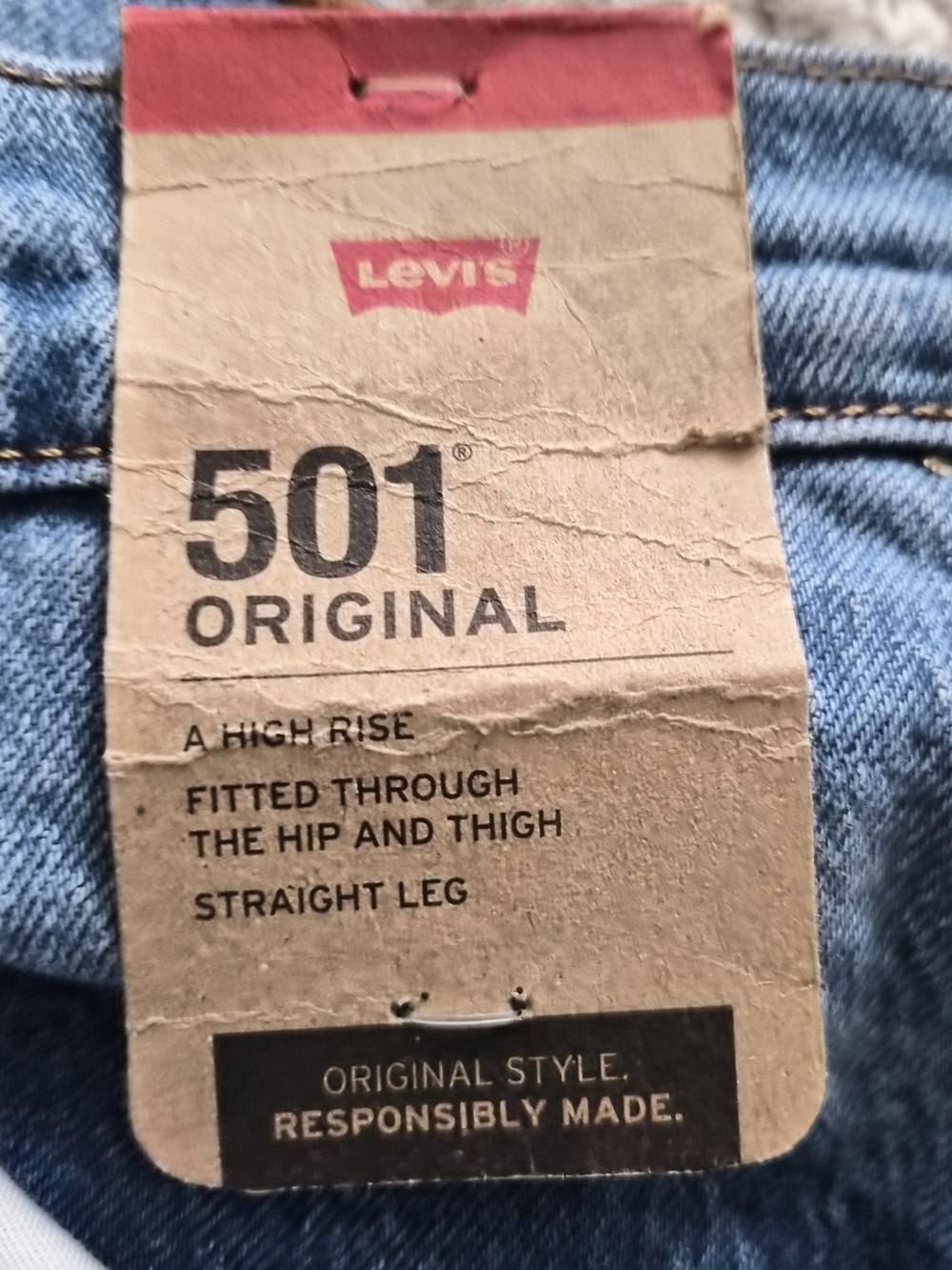 Levi's 501 Blue Jeans, 28x32 UNISEX, Button Fly, Distressed